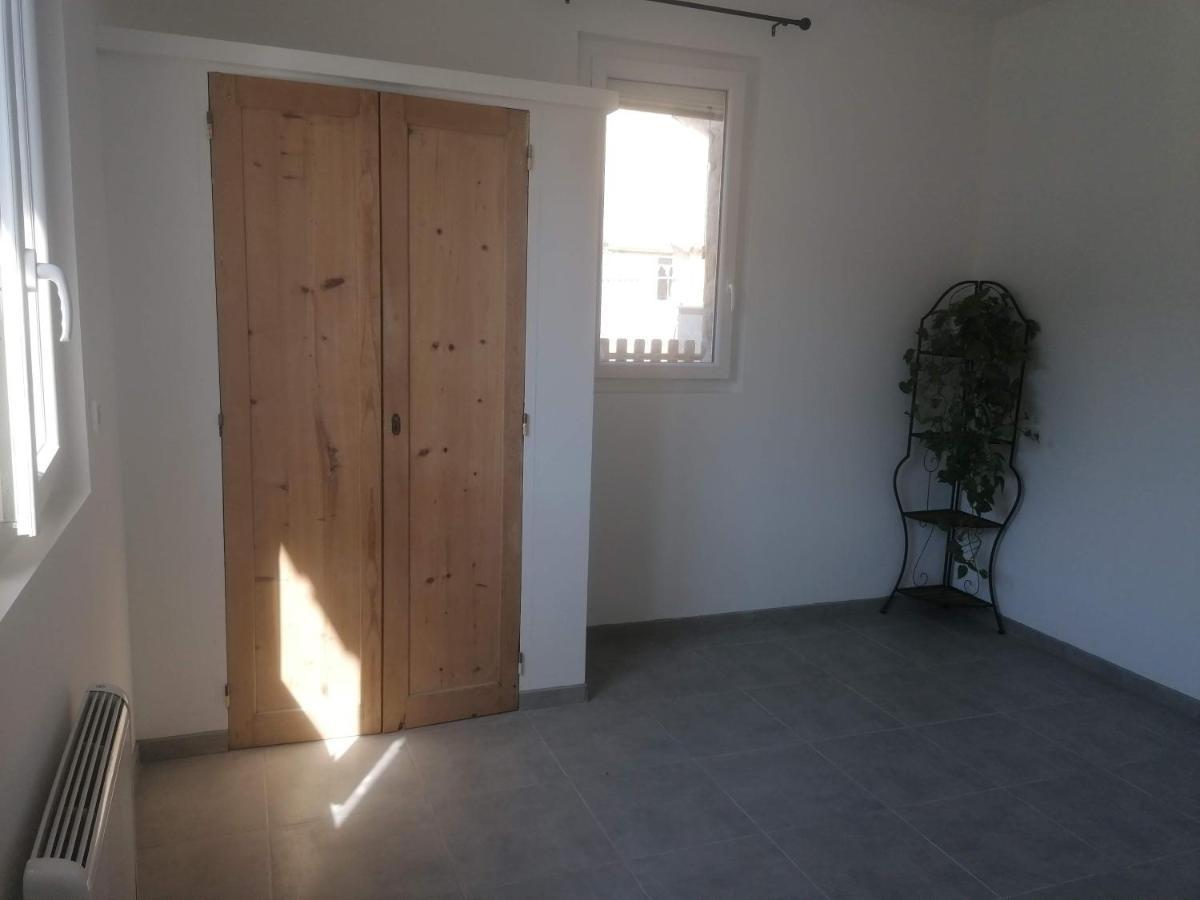 Appartement Dans Partie De Mas En Camargue Арль Екстер'єр фото